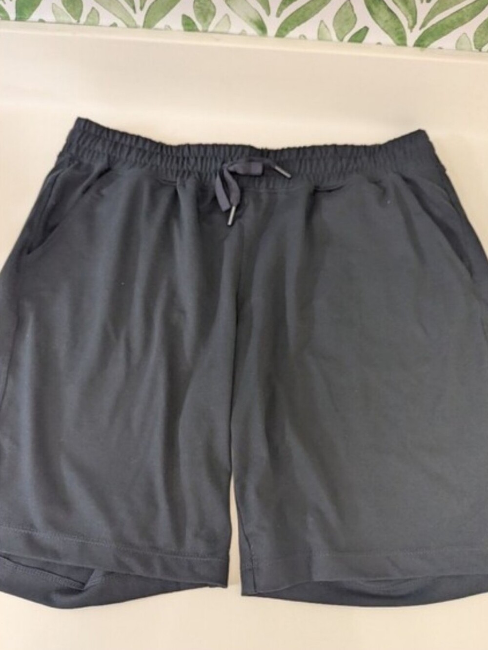 Black Mondetta Shorts Large